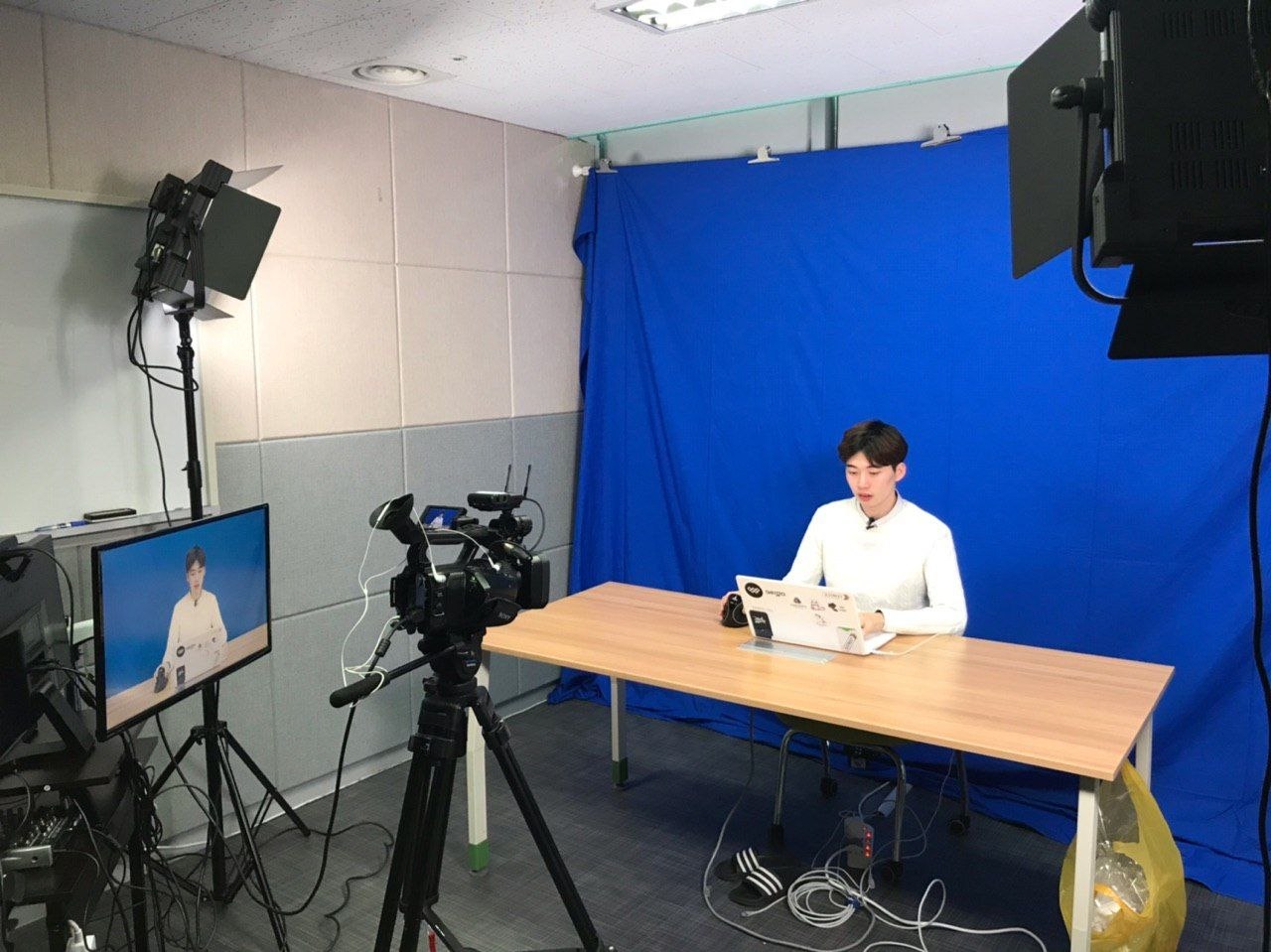 유튜브 스튜디오 촬영